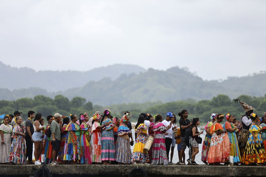 Ritmo, memoria y resistencia: los Congos honran su herencia en el Caribe panameño