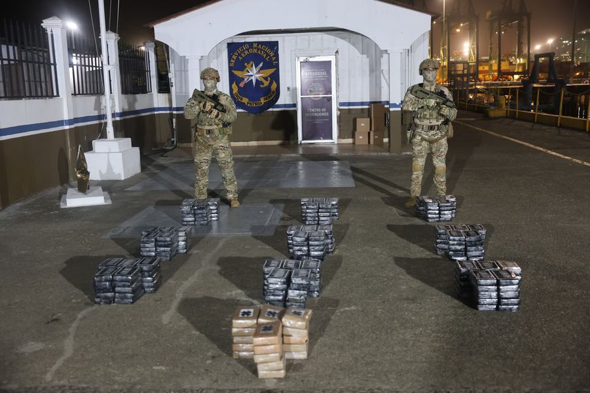 Panamá incauta cargamento de 245 paquetes de droga en el Pacífico