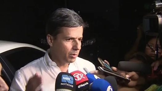 El Tribunal Superior de Liquidación de Causas Penales de Panamá revocó una sentencia absolutoria emitida por otra instancia inferior e impuso una condena de ocho años de prisión al exministro panameño de Obras Públicas (MOP) Federico Suárez, por el delito de peculado. El Tribunal Superior de Liquidación de Causas Penales de Panamá revocó una sentencia absolutoria emitida por otra instancia inferior e impuso una condena de ocho años de prisión al exministro panameño de Obras Públicas (MOP) Federico Suárez, por el delito de peculado.