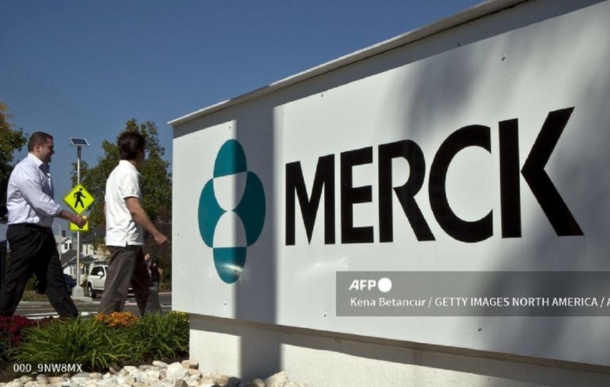 Merck y Ridgeback llevaron a cabo un ensayo clínico entre unos 770 pacientes.