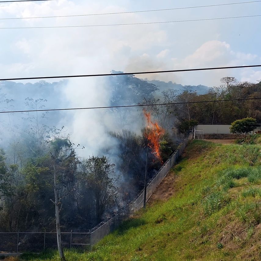 ETESA, comunicó que junto con el Cuerpo de Bomberos de Panamá, mantiene en vigencia la campaña "No a las quemas".
