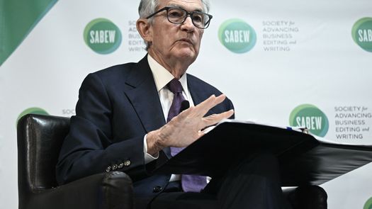 Fed advierte que los aranceles causarán más inflación y menor crecimiento en EEUU