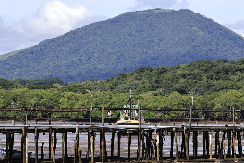 Uno de cada cuatro niños en Panamá vive en zonas de riesgo climático Uno de cada cuatro niños en Panamá vive en zonas de riesgo climático