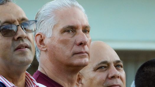 Cuba advierte sobre un baño de sangre si EE.UU. la agrede y Washington le impone sanciones Cuba advierte sobre un baño de sangre si EE.UU. la agrede y Washington le impone sanciones