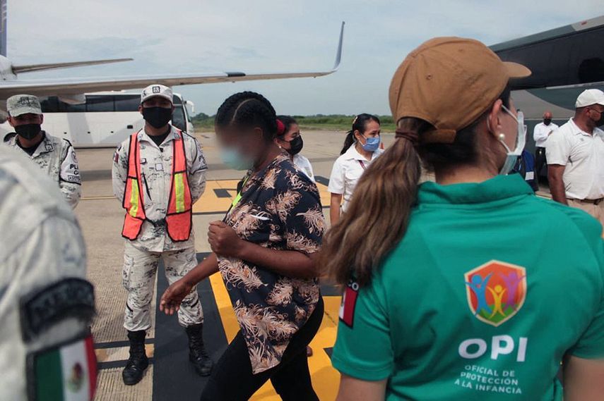 México inicia vuelos de repatriación voluntaria de migrantes