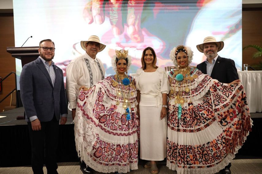La inscripci&oacute;n para las delegaciones interesadas en participar del Desfile de las Mil Polleras 2024 estar&aacute; disponible del 12 al 29 de diciembre de 2023.