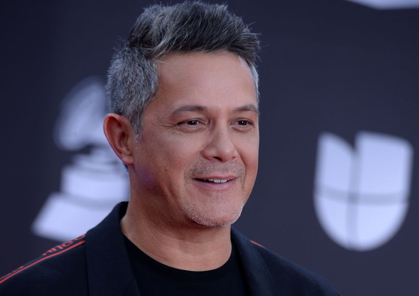 Alejandro Sanz comparte mensaje de solidaridad tras incendio en Valencia.