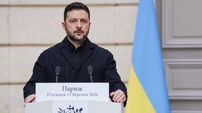 El presidente de Ucrania, Volodimir Zelenski, advirtió este viernes que la decisión de Estados Unidos (EEUU) de levantar sanciones al petróleo de Rusia podría representar para Moscú ingresos por hasta 10.000 millones de dólares y que no ayuda a la paz.