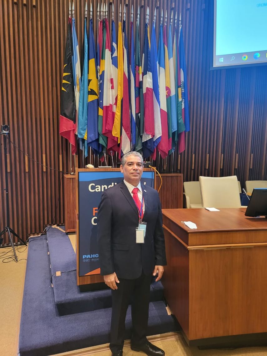 El ministro de Salud, Luis Francisco Sucre, participó del Foro de la OPS.