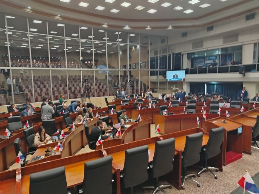 Los diputados muestran preocupación por el Canal de Panamá, tras amenazas de Trump. Los diputados muestran preocupación por el Canal de Panamá, tras amenazas de Trump.