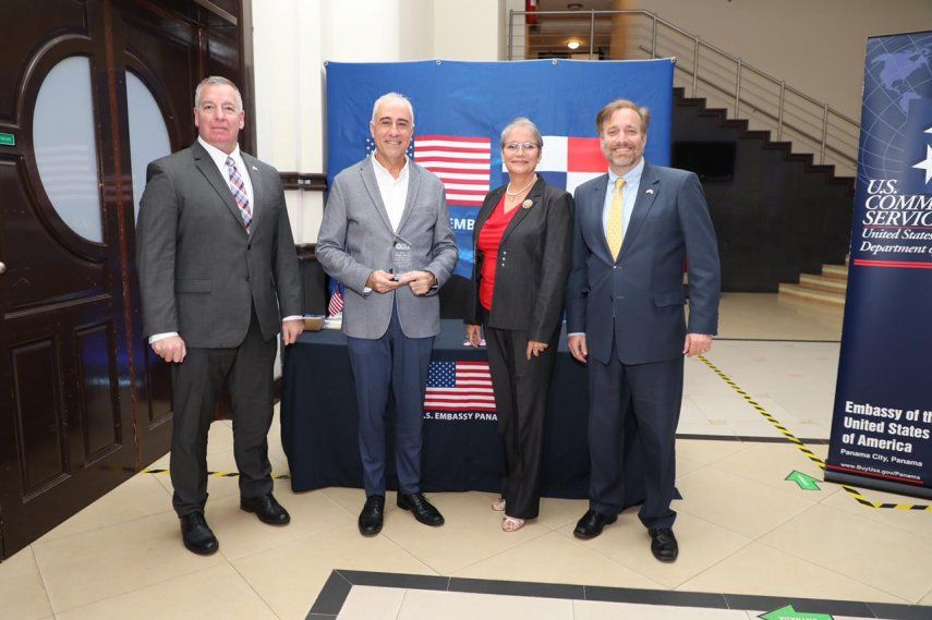 La Embajada EEUU celebró el evento Discover America Day 2021, que busca potenciar la reactivación económica de las empresas turísticas panameñas.
