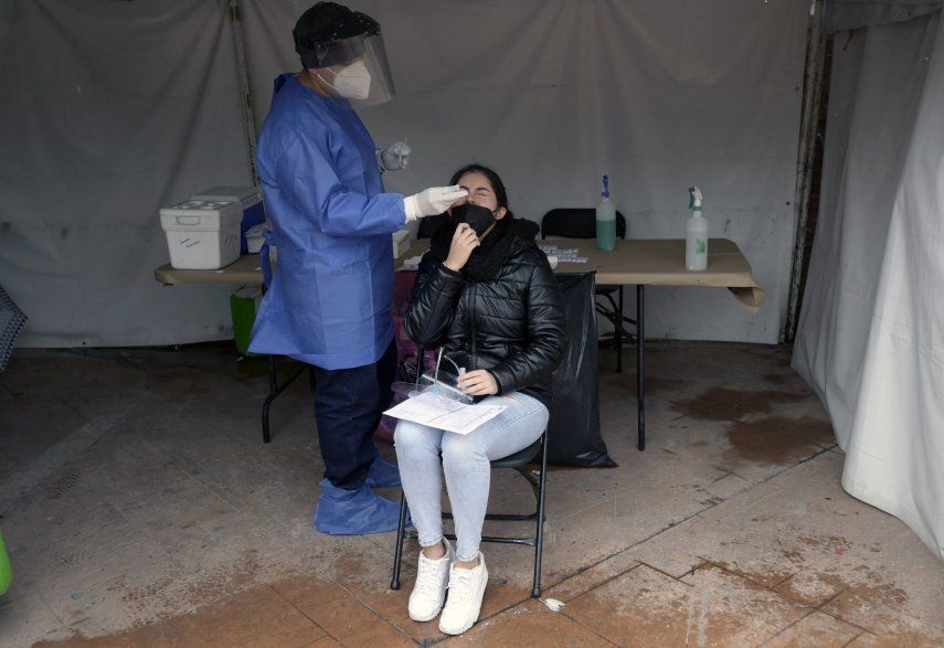 México, de 126 millones de habitantes, acumula 2,7 millones de casos confirmados de covid-19.