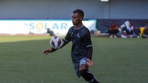 Mal estado de las canchas motiva llamado a huelga en el fútbol panameño