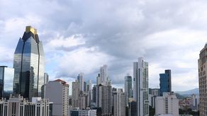 El Directorio Ejecutivo del Banco Interamericano de Desarrollo (BID) aprobó un financiamiento de hasta 40 millones de dólares para modernizar el sistema de salud de Panamá, ampliar su cobertura y mejorar el acceso en zonas rurales e indígenas, según informó este viernes el ente internacional.