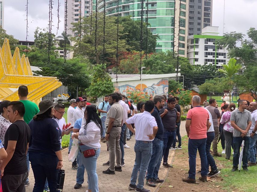 Trabajadores de Minera Panamá protestan tras fallo de CSJ