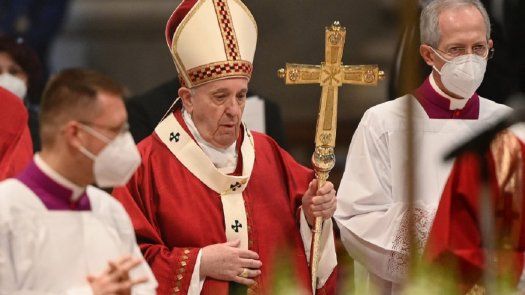Papa pide vacunarse contra covid-19 como un acto de amor
