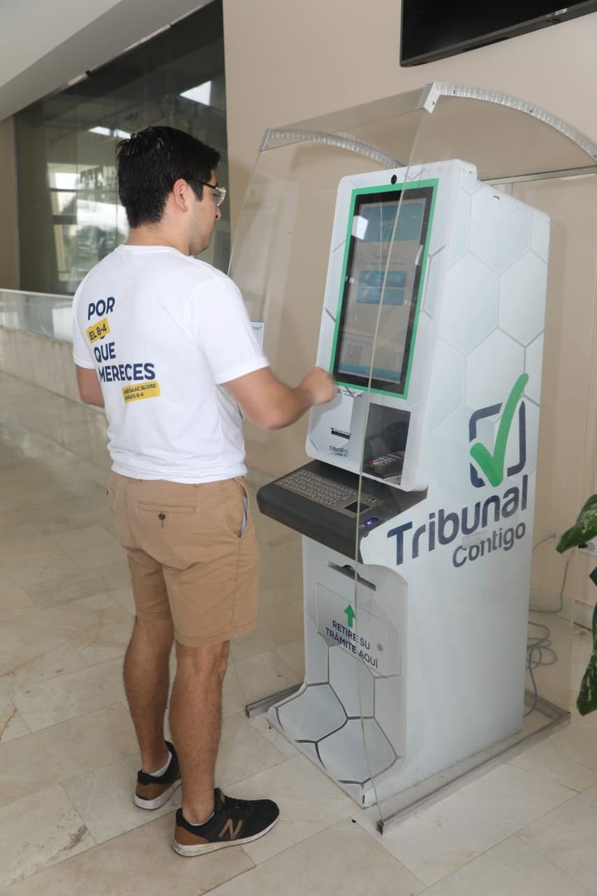 Este lunes 15 de agosto de 2022, el Tribunal Electoral (TE) puso a disposición de los precandidatos que aspiran a un cargo por libre postulación una serie de mecanismos para el inicio del proceso de recolección de firmas de respaldo.