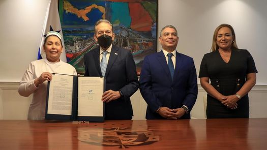 Presidente Cortizo firma decreto que crea Dirección Nacional de Enfermería