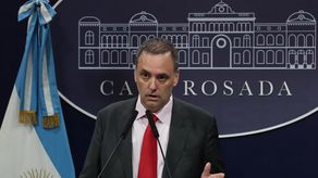 Argentina anuncia requisitos más estrictos para inmigrantes