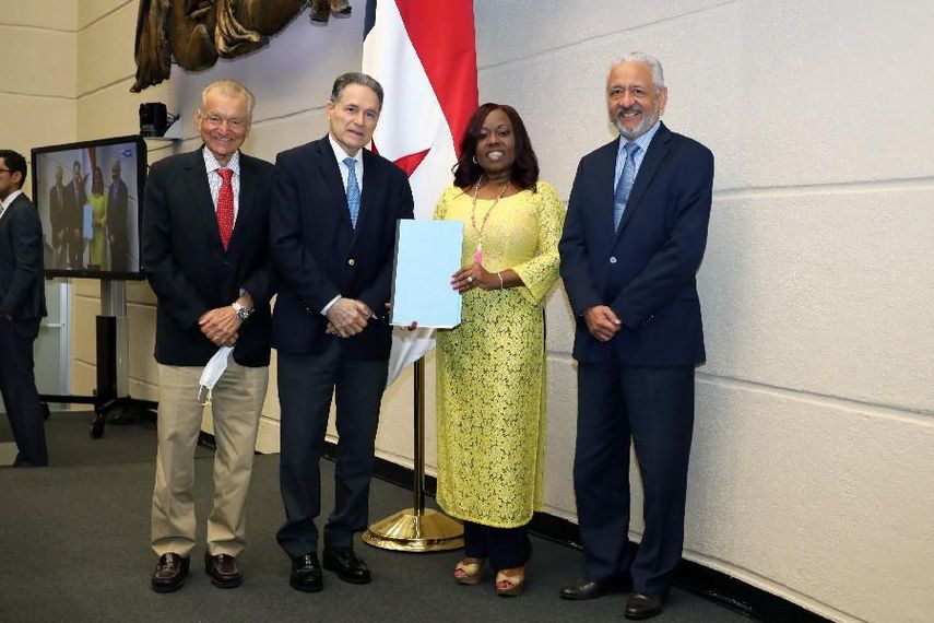 En 21 años de administración de esta vía acuática, el Canal de Panamá ha aportado al Tesoro Nacional B/. 20,722.5 millones.