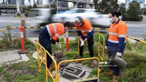 En Australia se persigue al coronavirus hasta en las alcantarillas