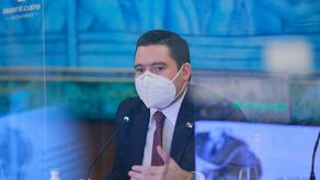 Vicepresidente Carrizo encabeza misión oficial a Chile