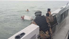 Senafront rescata a tres panameños náufragos frente a la costa de Bella Vista