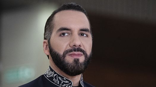 Bukele nombra a una militar como ministra de Educación en El Salvador