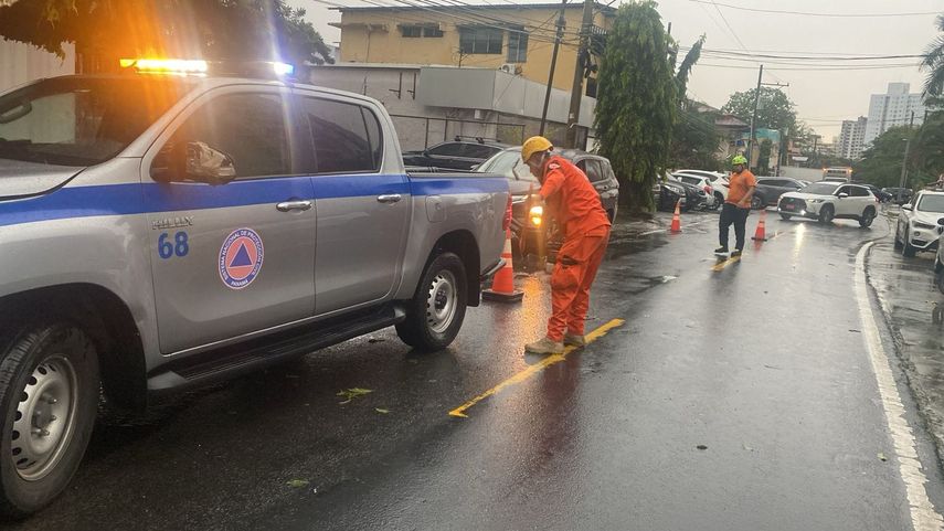 Sinaproc: Lluvia dejó 12 árboles caídos e inundaciones en Panamá. Sinaproc: Lluvia dejó 12 árboles caídos e inundaciones en Panamá.