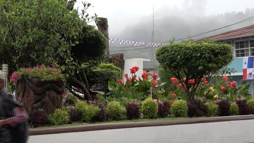 Pequeños comerciantes aprovecharon el movimiento económico por la visita de turistas a Boquete. Sin embargo