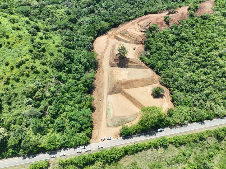 MiAMBIENTE en Los Santos informó que en un esfuerzo por salvaguardar los ecosistemas marinos costeros, ha dispuesto el cierre inmediato de cinco proyectos de construcción en Playa Venao, Pedasí. MiAMBIENTE en Los Santos informó que en un esfuerzo por salvaguardar los ecosistemas marinos costeros, ha dispuesto el cierre inmediato de cinco proyectos de construcción en Playa Venao, Pedasí.