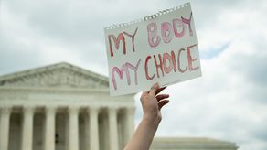 Gobierno de Estados Unidos reitera su postura a favor del derecho al aborto