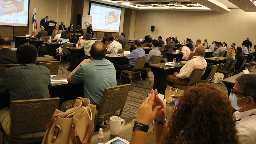 La Secretaria Nacional de Energía, informó que tiene entre sus planes contrarrestar el conflicto entre Rusia y Ucrania, y que repercuten en el sector energético de Panamá.