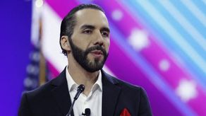 Bukele dice que le gustaría seguir diez años más gobernando en El Salvador