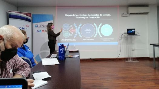 SENACYT avanza en la creación de centros regionales para investigación