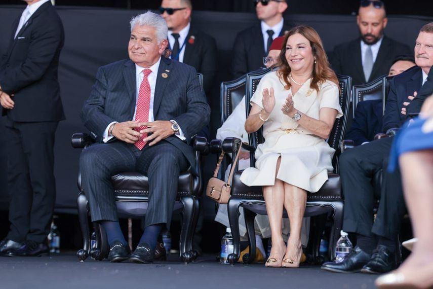 Mulino asistió a la toma de posesión de Laura Fernández en Costa Rica