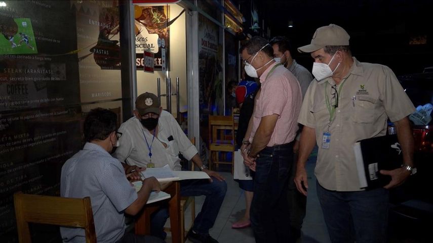 MINSA realiza operativo de verificación y orientación a comercios