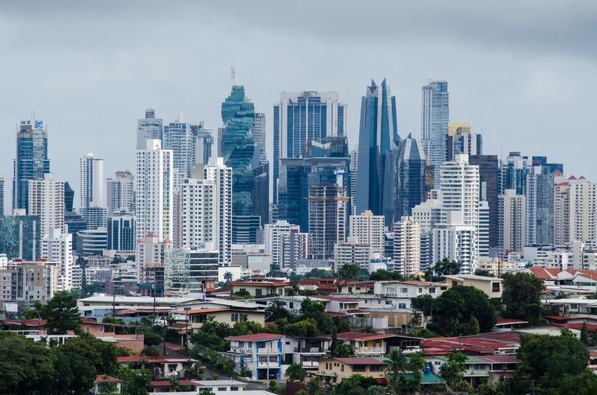 Impuestos directos impulsan crecimiento récord de ingresos en Panamá
