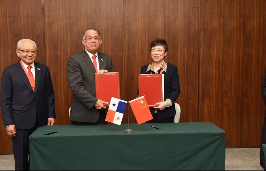 Panamá abre el mercado chino para carnes de res, cerdo, pollo; productos acuáticos cultivados y silvestres; piña, café, cacao, aceite y harina de pescado. Panamá abre el mercado chino para carnes de res, cerdo, pollo; productos acuáticos cultivados y silvestres; piña, café, cacao, aceite y harina de pescado. 