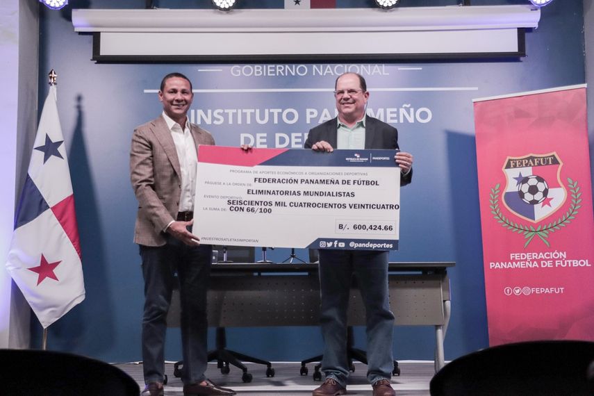 Pandeportes aporta dinero a Selecciones Nacionales de Fútbol