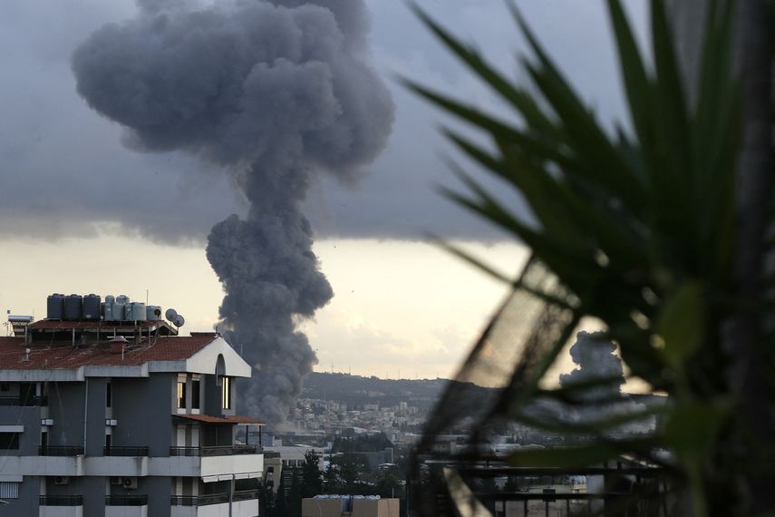 Israel bombardea el este de Líbano por primera vez. Israel bombardea el este de Líbano por primera vez.
