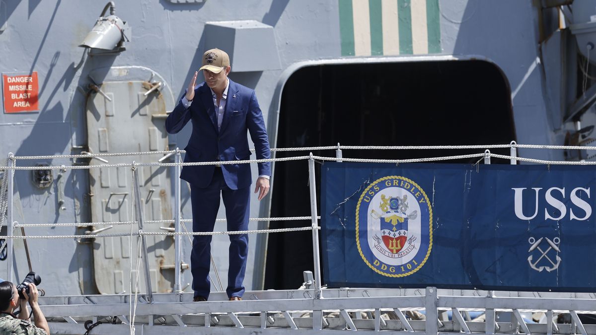 Estados Unidos planea atacar en tierra a narcotraficantes en Latinoamérica, como ya lo hace en aguas internacionales contra presuntas embarcaciones para el contrabando de drogas, dijo en Panamá el jefe del Pentágono, Pete Hegseth.