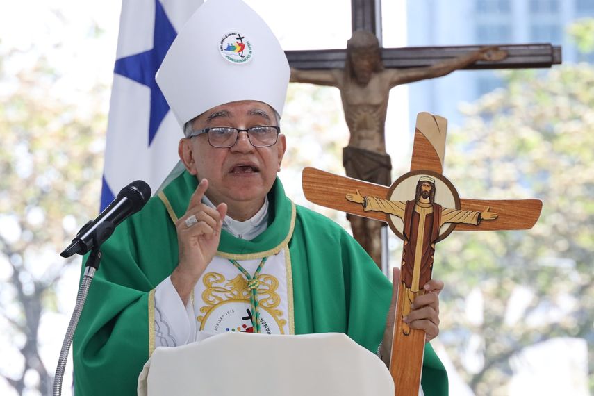 Arzobispo José Domingo Ulloa hace un llamado a la unidad y la paz por la CSS