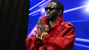 Los abogados de la estrella del hip-hop estadounidense Sean Diddy Combs han instado al tribunal federal de apelaciones de Nueva York a que ponga en libertad de forma inmediata al artista condenado a 50 meses de cárcel por cargos relacionados.&nbsp;