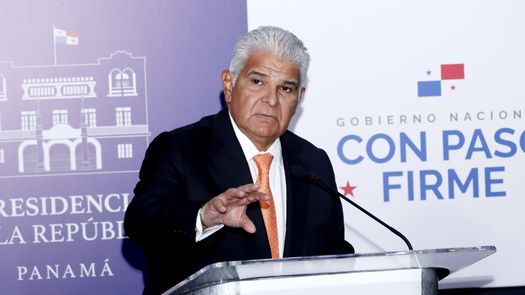 Mulino sobre marina privada de Louis Sola: Que vaya viendo dónde va a hacer negocios