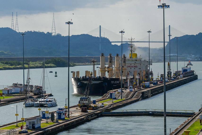 Canal de Panamá prevé ingresos por 5.623 millones de dólares en 2025. Canal de Panamá prevé ingresos por 5.623 millones de dólares en 2025.