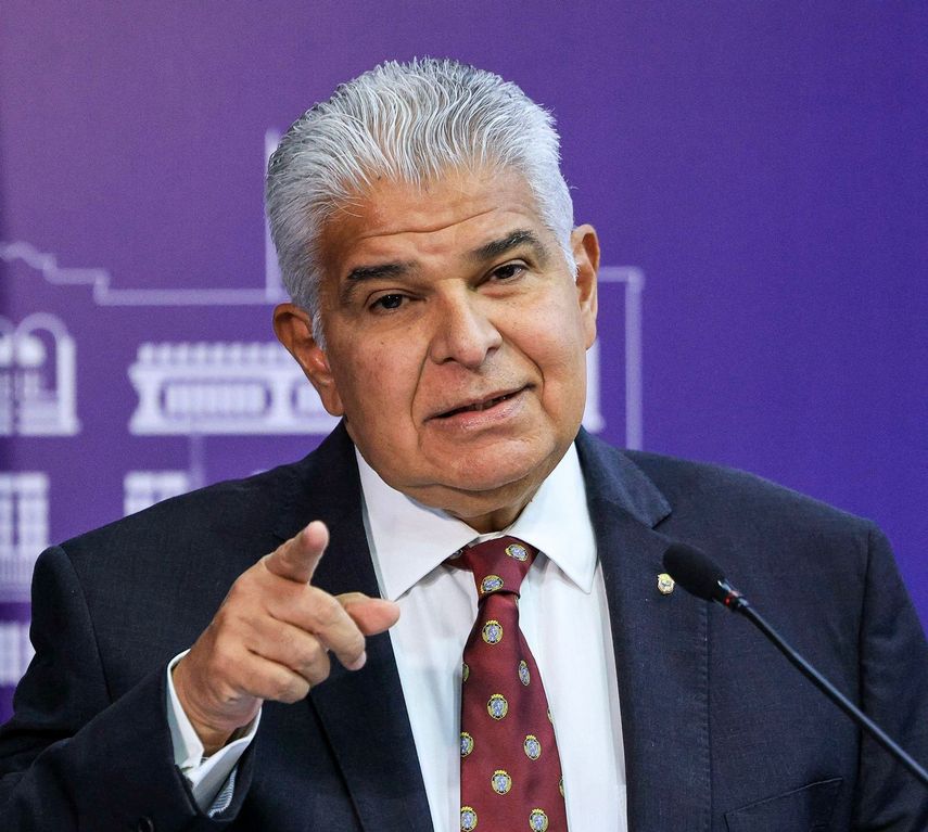 El presidente de la República, José Raúl Mulino, anunció hoy en su tradicional conversatorio de los jueves con los medios de comunicación, importantes anuncios de interés nacional, entre ellos la presentación del presupuesto general del Estado para el año 2025.