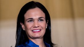 La Misión de Observadores de la OEA para las elecciones de El Salvador estuvo liderada por la excanciller de Panamá, Isabel de Saint Malo.