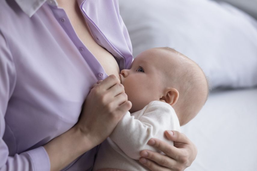 Panamá inaugura exposición para concienciar sobre salud mental durante la lactancia