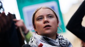 Israel expulsa a Greta Thunberg tras interceptar barco con destino a Gaza